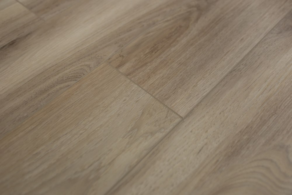 Замковая ПВХ плитка "Art Tile" Клён Фог (1220*152*5 мм) — купить в Санкт-Петербурге