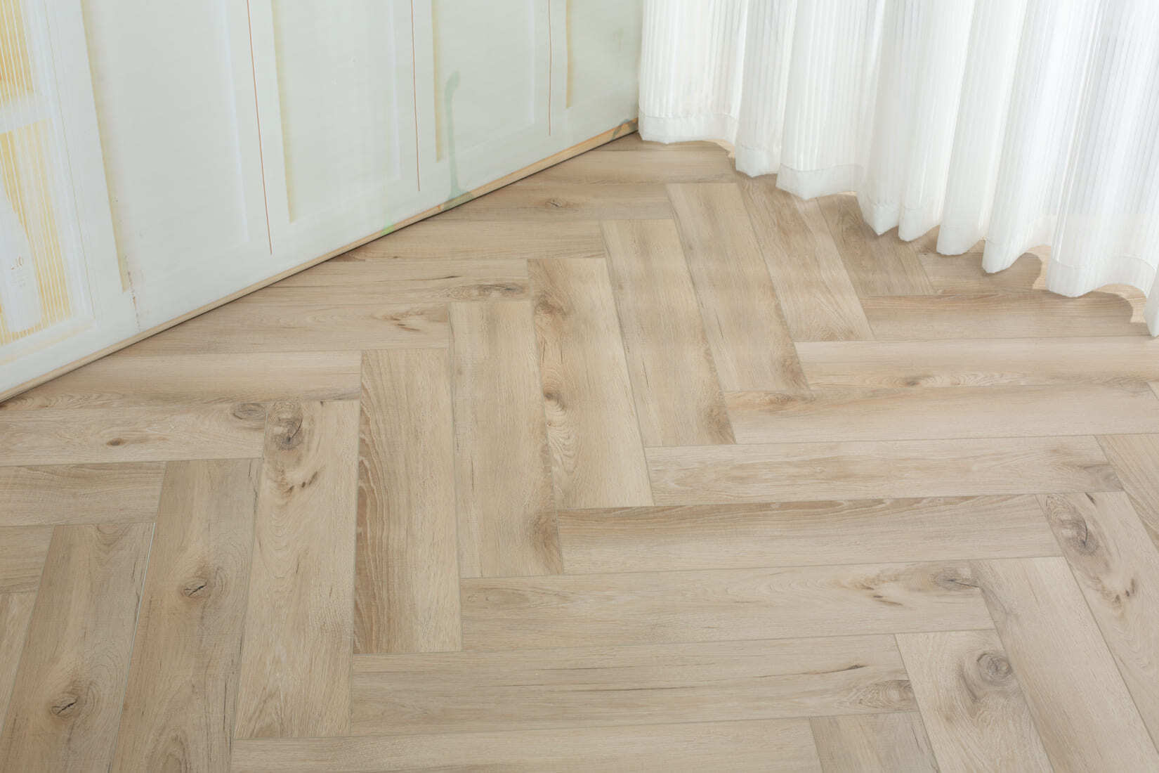 Плитка SPC "OneFloor" 3009 А,В  ЁЛКА (640*128*4 мм) — купить в Санкт-Петербурге