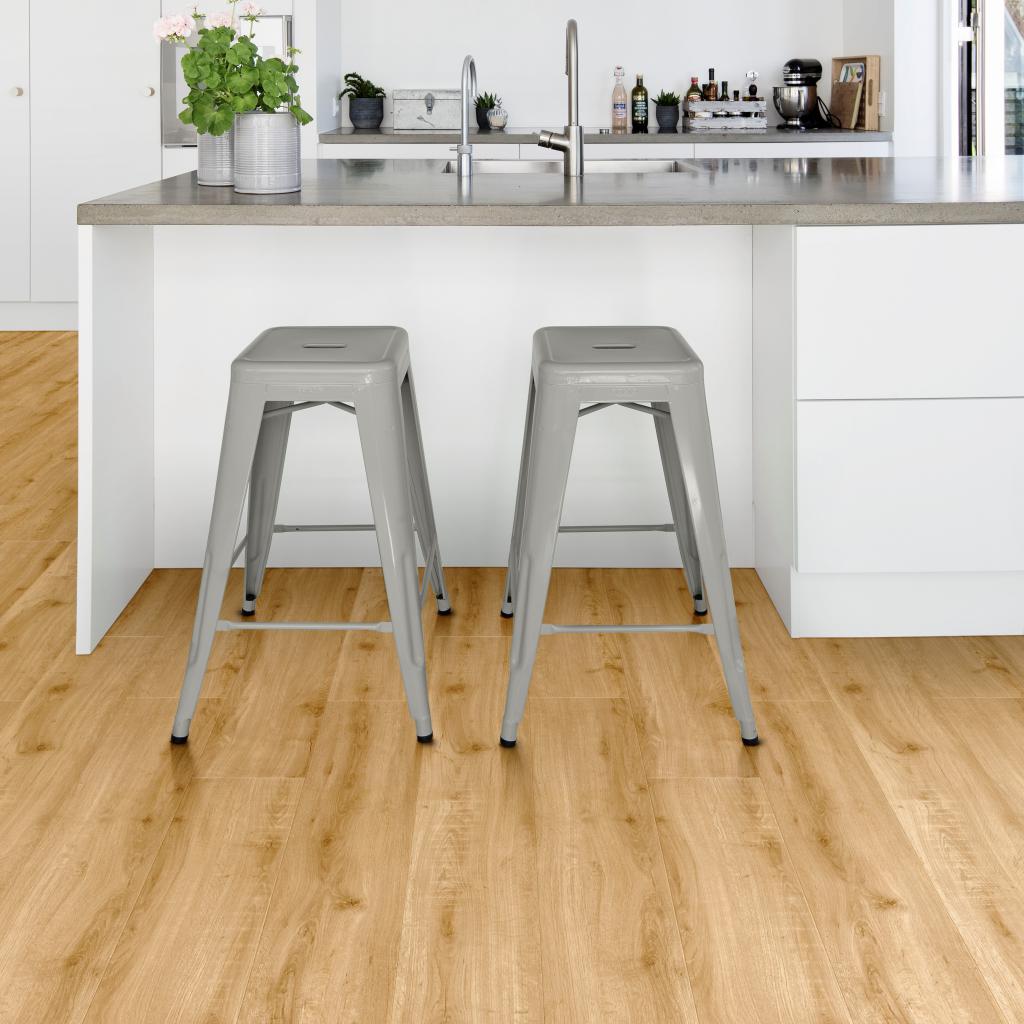 SPC ламинат "Adelar" Solida Acoustic 04270 European Oak (1219*178*5 мм) — купить в Санкт-Петербурге