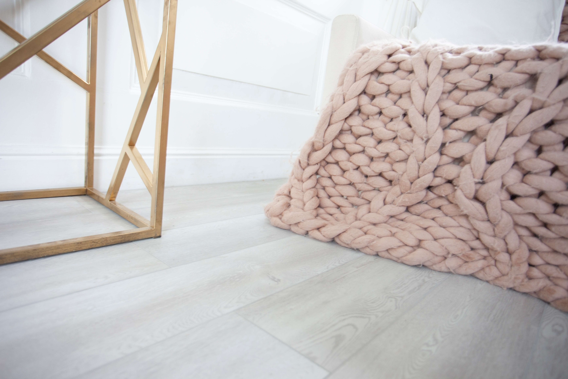 SPC ламинат «Damy Floor» Дуб Зимний (1220*180*4 мм) — купить в Санкт-Петербурге