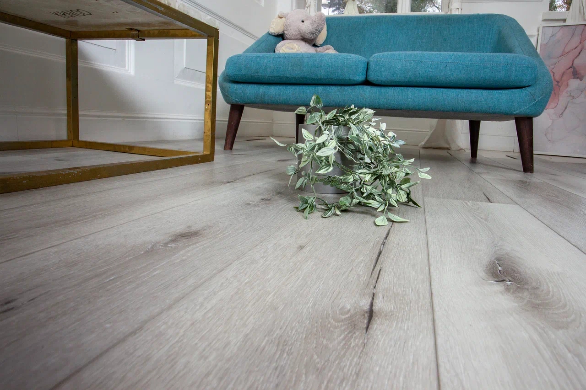 Усовершенствованная кварц-виниловая плитка «Damy Floor» Дуб Классический Серый (1227*187*2,5 мм) — купить в Санкт-Петербурге