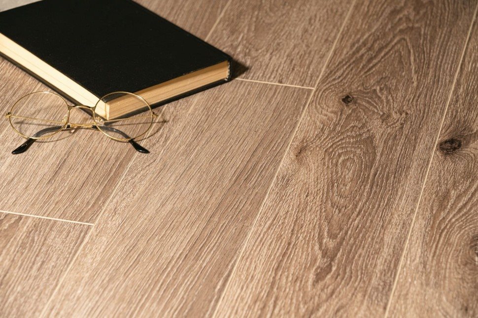 Виниловый ламинат "Bonkeel" Style Дуб Матира (1200*125*4 мм) — купить в Санкт-Петербурге