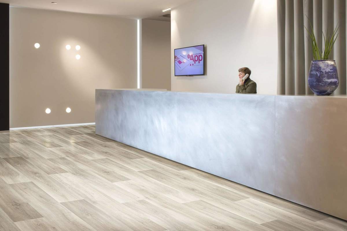 Замковая ПВХ плитка "Berry Alloc" Pureclick 55 LIME OAK 139S (204*1326*5 мм) — купить в Санкт-Петербурге