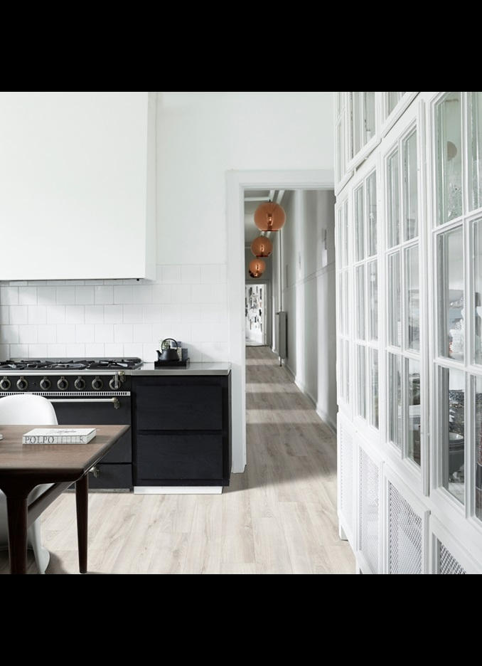 Замковая ПВХ плитка Shelby Oak 113 (1251*189*5 мм) — купить в Санкт-Петербурге