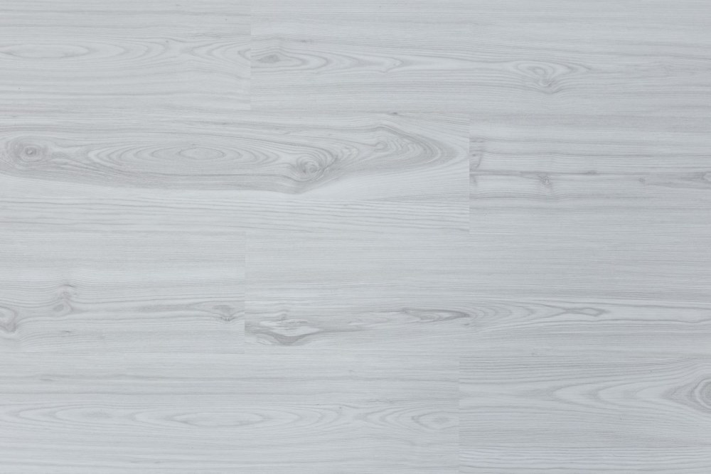 Кварцвиниловая плитка "Art Tile" Ясень Норд (900*150*3,5 мм) — купить в Санкт-Петербурге