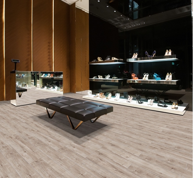 SPC ламинат "Royce" Sense Дуб Кааба 705 (1200*180*4 мм) — купить в Санкт-Петербурге