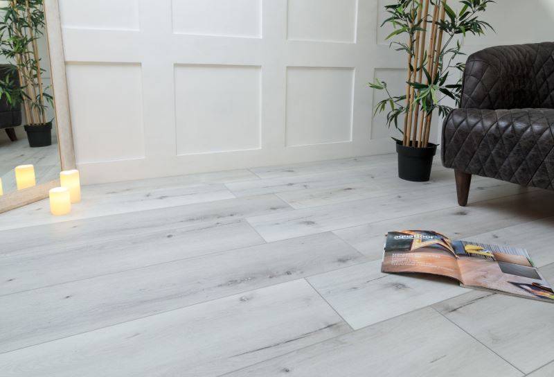 Замковая ПВХ плитка "Aquafloor" AF8006XL (1524*228*8 мм) — купить в Санкт-Петербурге