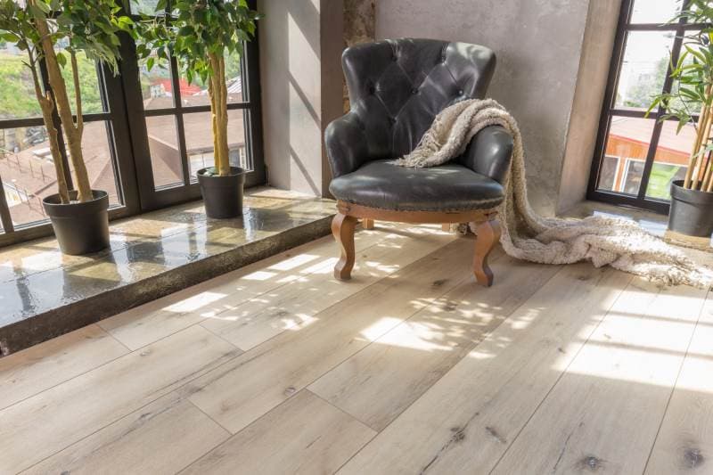 Замковая ПВХ плитка "Aquafloor" AF8004XL (1524*228*8 мм) — купить в Санкт-Петербурге