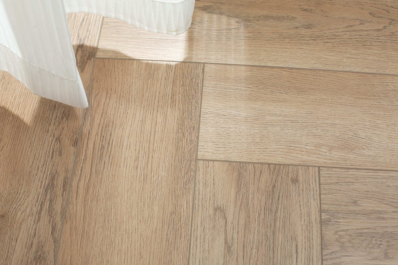 Плитка SPC "OneFloor" 3028 А,В  ЁЛКА (640*128*4 мм) — купить в Санкт-Петербурге