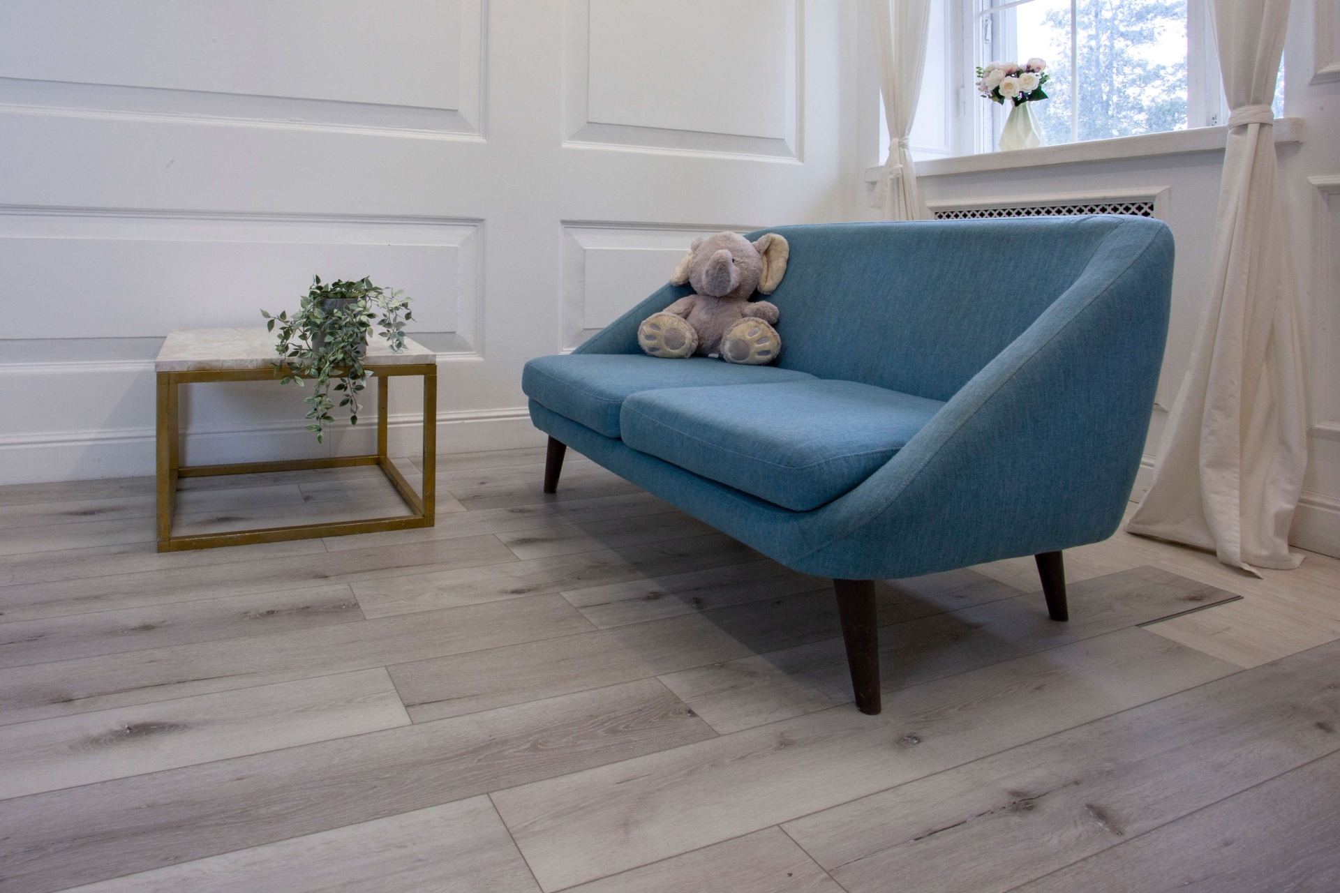 Усовершенствованная кварц-виниловая плитка «Damy Floor» Дуб Классический Серый (1227*187*2,5 мм) — купить в Санкт-Петербурге