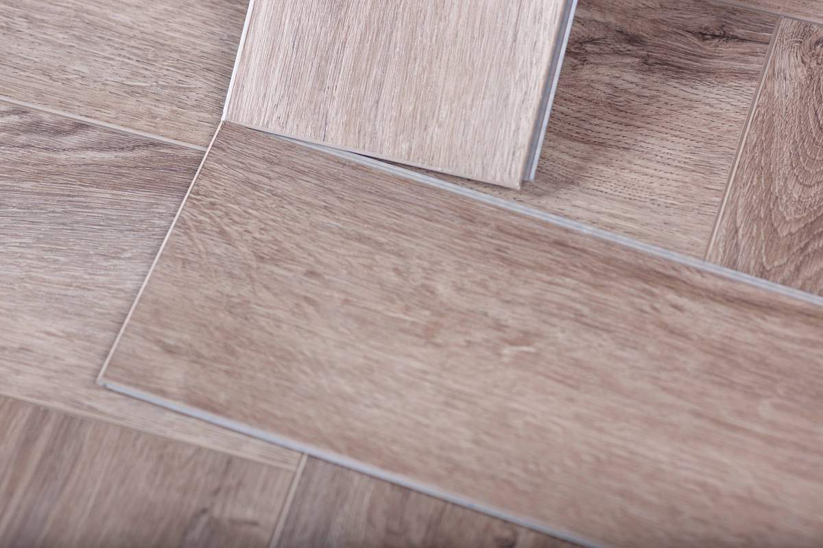 Замковая ПВХ плитка "Aberhof" Carmelita 2626 (615*123*5 мм) — купить в Санкт-Петербурге